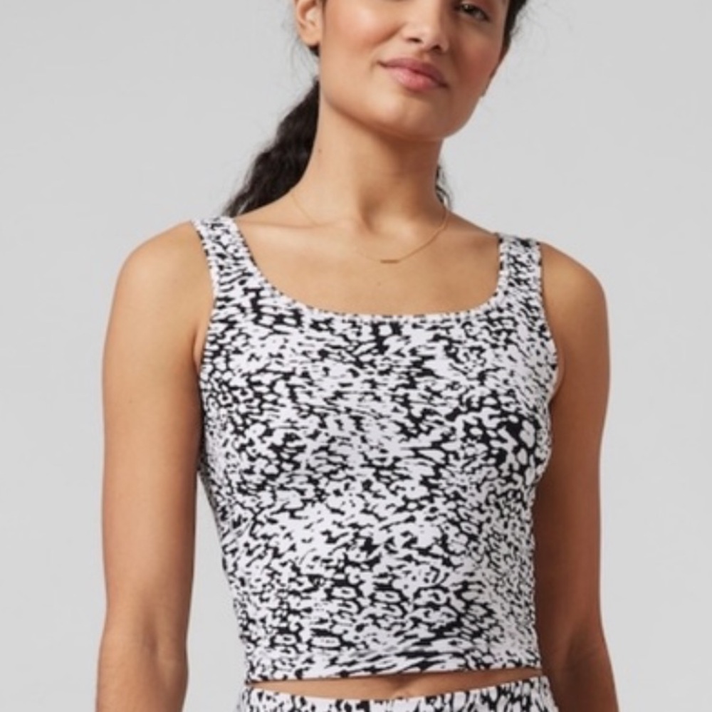 Athleta Shanti Square Neck Crop Tank